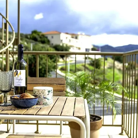 Green Oasis Penthouse * Peyia